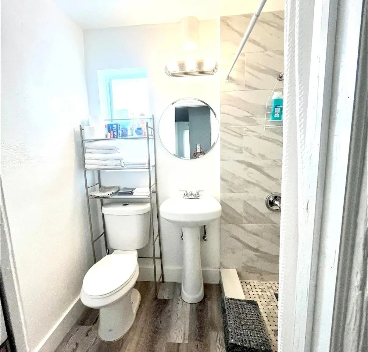 1 bed, $2,100 — Photo 4