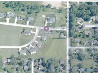 1138 Scott Ridge Dr, Adrian, MI 49221