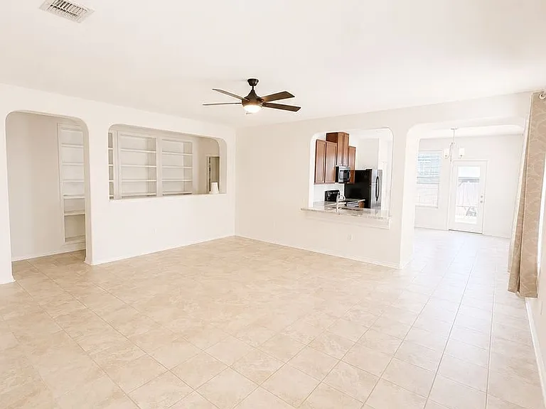 15322 Saber Point — Photo 3