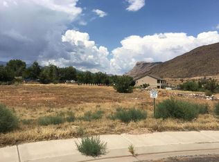 220 W Peachtree Dr, Toquerville, UT 84774