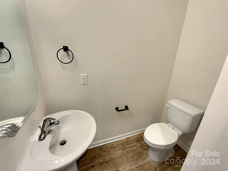 11052 Chalkbark Ln — Photo 10