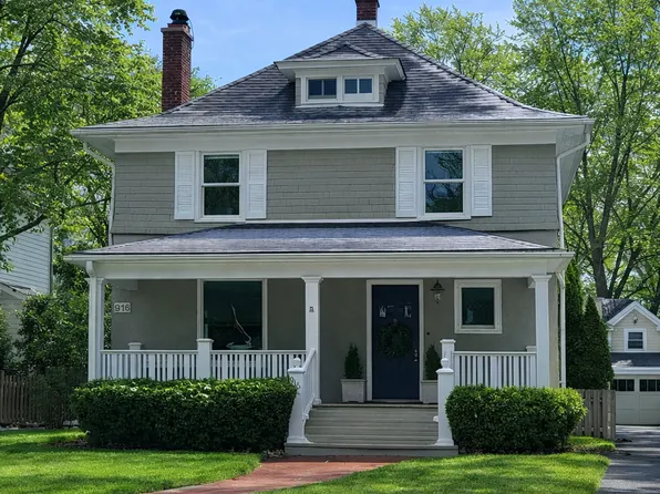916 Oak St, Winnetka, IL 60093