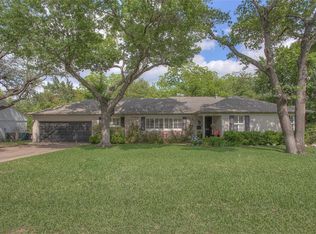 3905 Clayton Rd W, Fort Worth, TX 76116