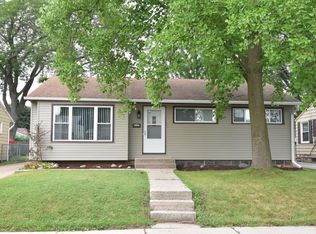 8137 W Scranton Pl, Milwaukee, WI 53218