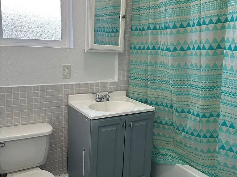 1314 E Laurelwood Dr — Photo 82