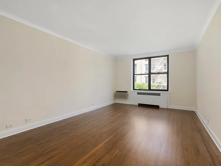 310 E 75th St #4G — Photo 8