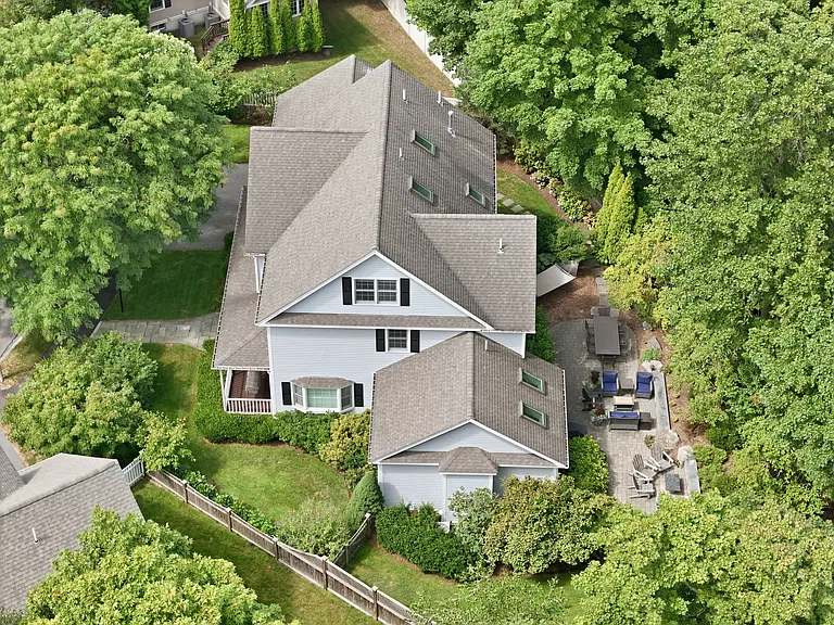 16 Gerber Cir — Photo 39
