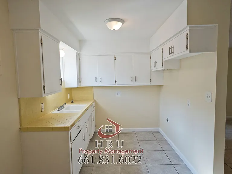 126 Wilson Ave. — Photo 4
