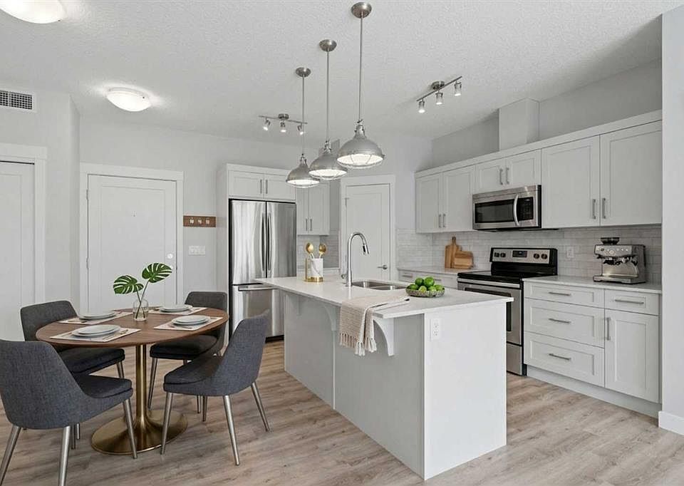 1st image of 20 Walgrove Walk SE #213