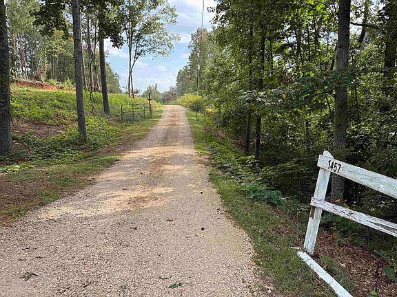 3rd image of 1457 Country Estates Rd