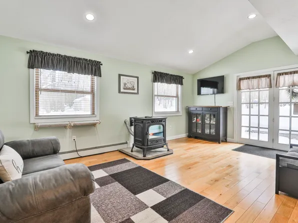 67 B Kienia Road, Hudson, NH 03051