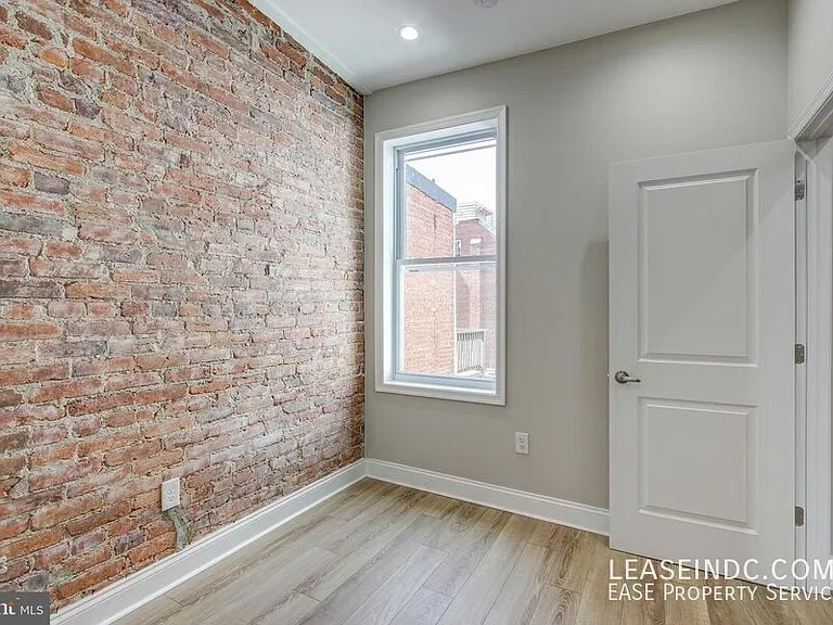 1626 Monroe St NW #2 — Photo 10
