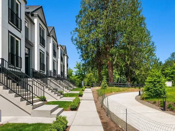 425 Parkside Walk, Sammamish, WA 98074