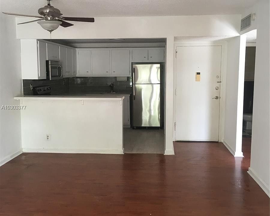 2nd image of 1420 71st St