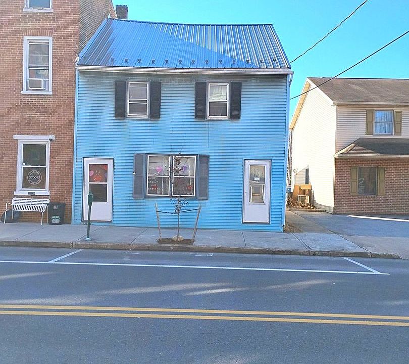 2nd image of 35 Center Sq #16B
