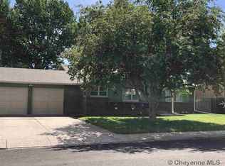 1141 Everglade Dr, Cheyenne, WY 82001