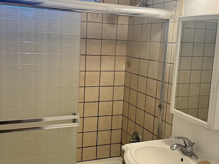 672 Fairmount Ave #670 — Photo 6