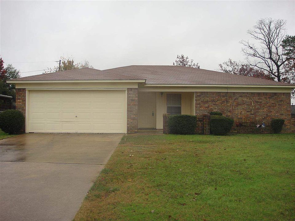 1st image of 4700 Fernwood Dr