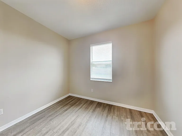 221 Fern Gulley Dr — Photo 11