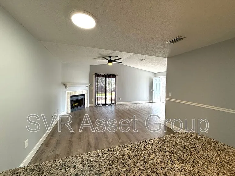 1033 Sea Hawk Dr — Photo 6