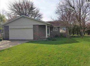 803 W 25th Ave, Hutchinson, KS 67502