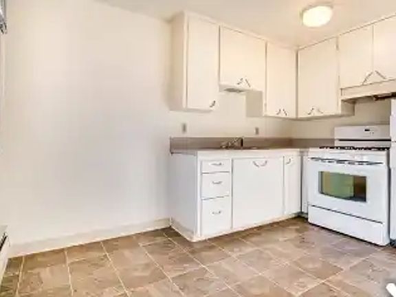 4th image of 206 N Flume St #0