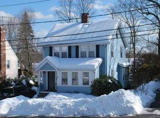 19 Olmstead Pl, Norwalk, CT 06855