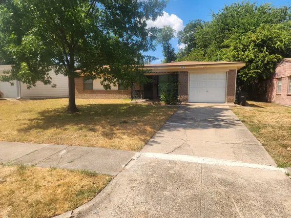 4615 Harvey Dr, Mesquite, TX 75150