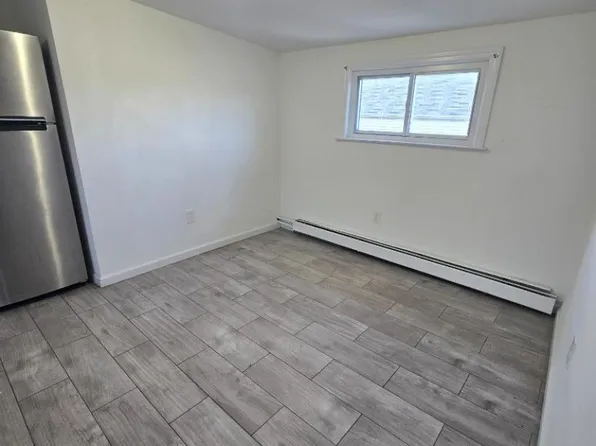 115 Pine St Floor 3, Elizabethport, NJ 07206