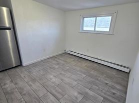 115 Pine St, Elizabethport, NJ