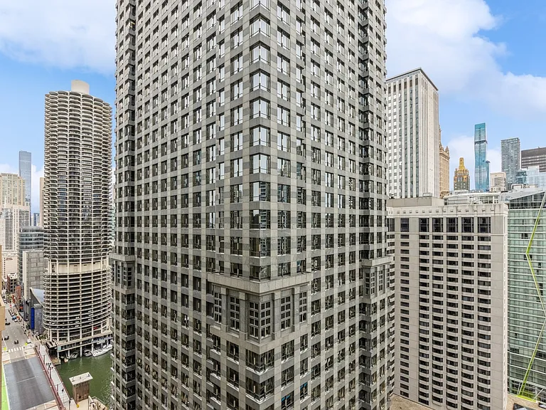 200 N Dearborn St #2803 — Photo 10