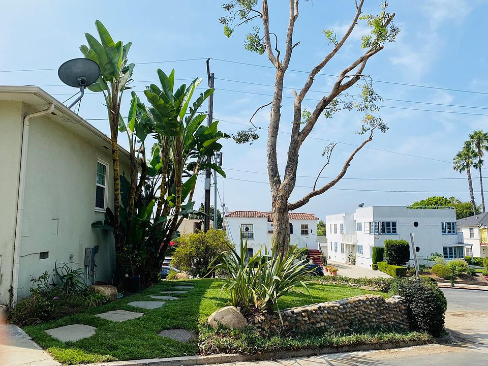 1st image of 4266 Holly Knoll Dr