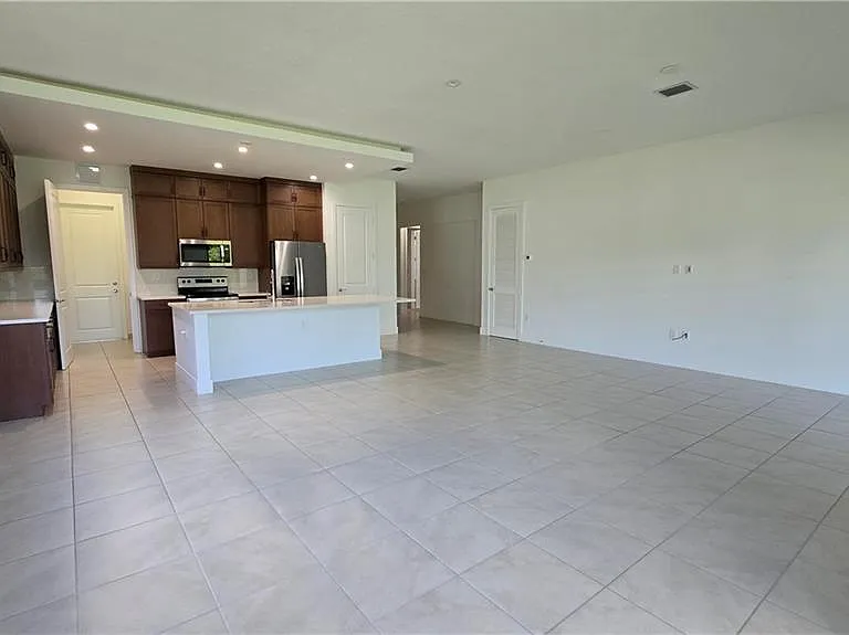 4881 Gambero Way — Photo 7