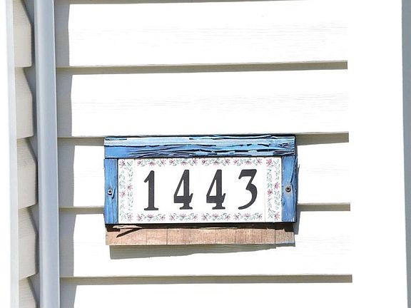 3rd image of 1443 Pleasant Ave