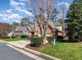 5624 Bennettwood Ct, Raleigh, NC 27612