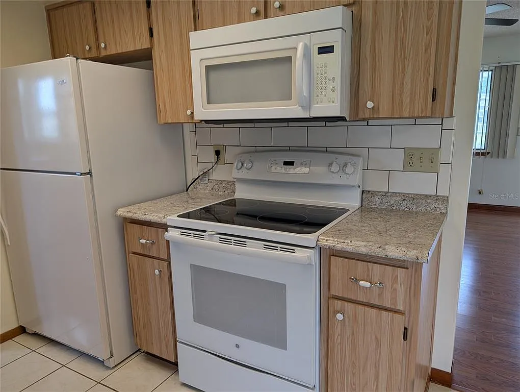 2 bed, 2.0 bath, 990 sqft, $1,500 — Photo 4