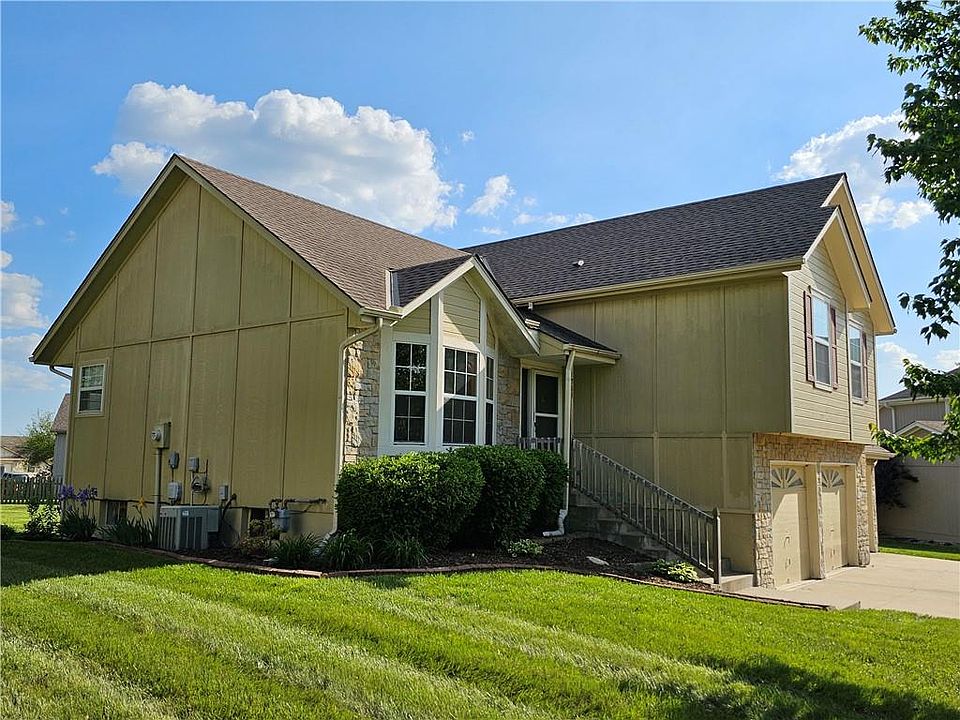 1711 Goose Creek Ct, Raymore, MO 64083 Zillow