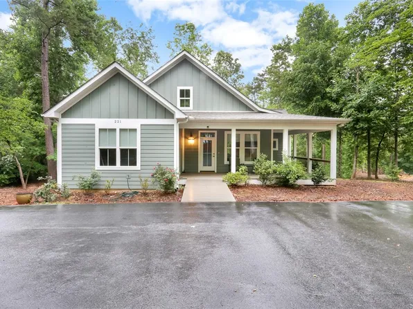 221 Starlight Ln, Fair Play, SC 29643