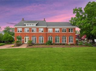 5387 Wilson Mills Rd, Cleveland, OH 44143