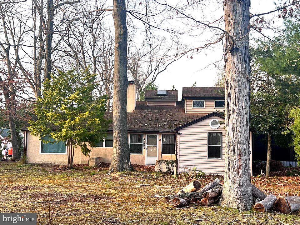 1st image of 200 Helena St