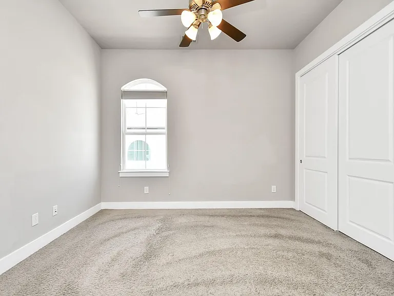 2709 Kennedy St — Photo 48