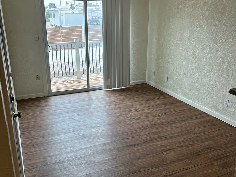 Brookside Apartments — Photo 2