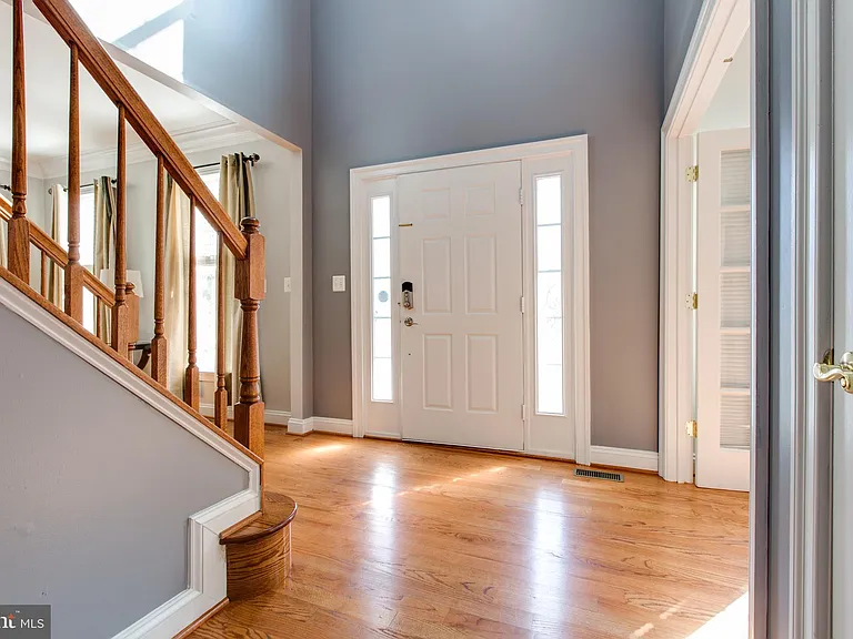 2191 Oak Forest Dr — Photo 8