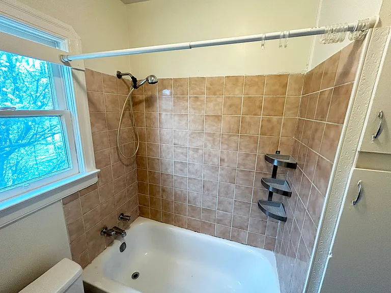 515 Louisiana St #D — Photo 7