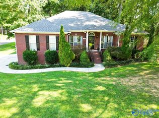 102 Mossy Branch Dr, Harvest, AL 35749