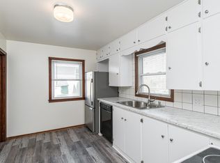 919 7th St NW, Rochester, MN 55901