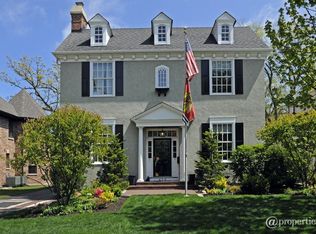 429 Chestnut St, Winnetka, IL 60093