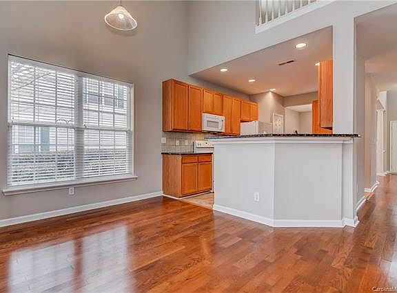 4th image of 4776 Grier Farm Ln #4776
