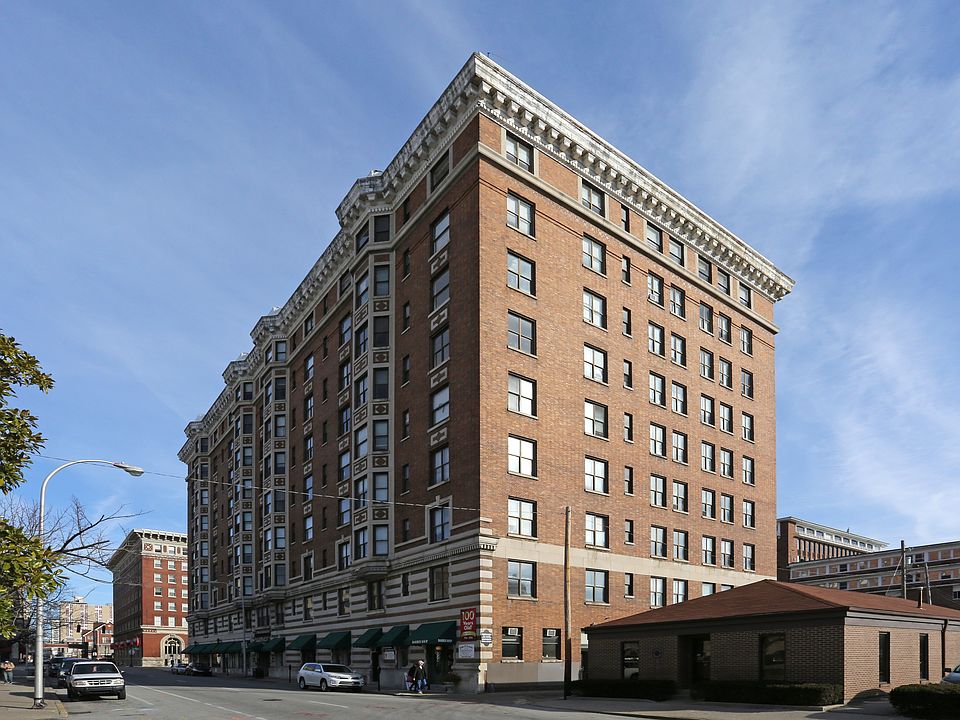 2nd image of 709 S 3rd St APT 512
