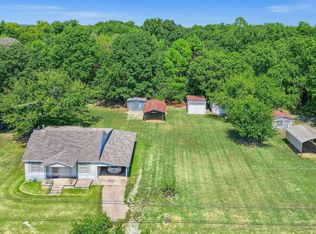 631 E South St, Whitesboro, TX 76273